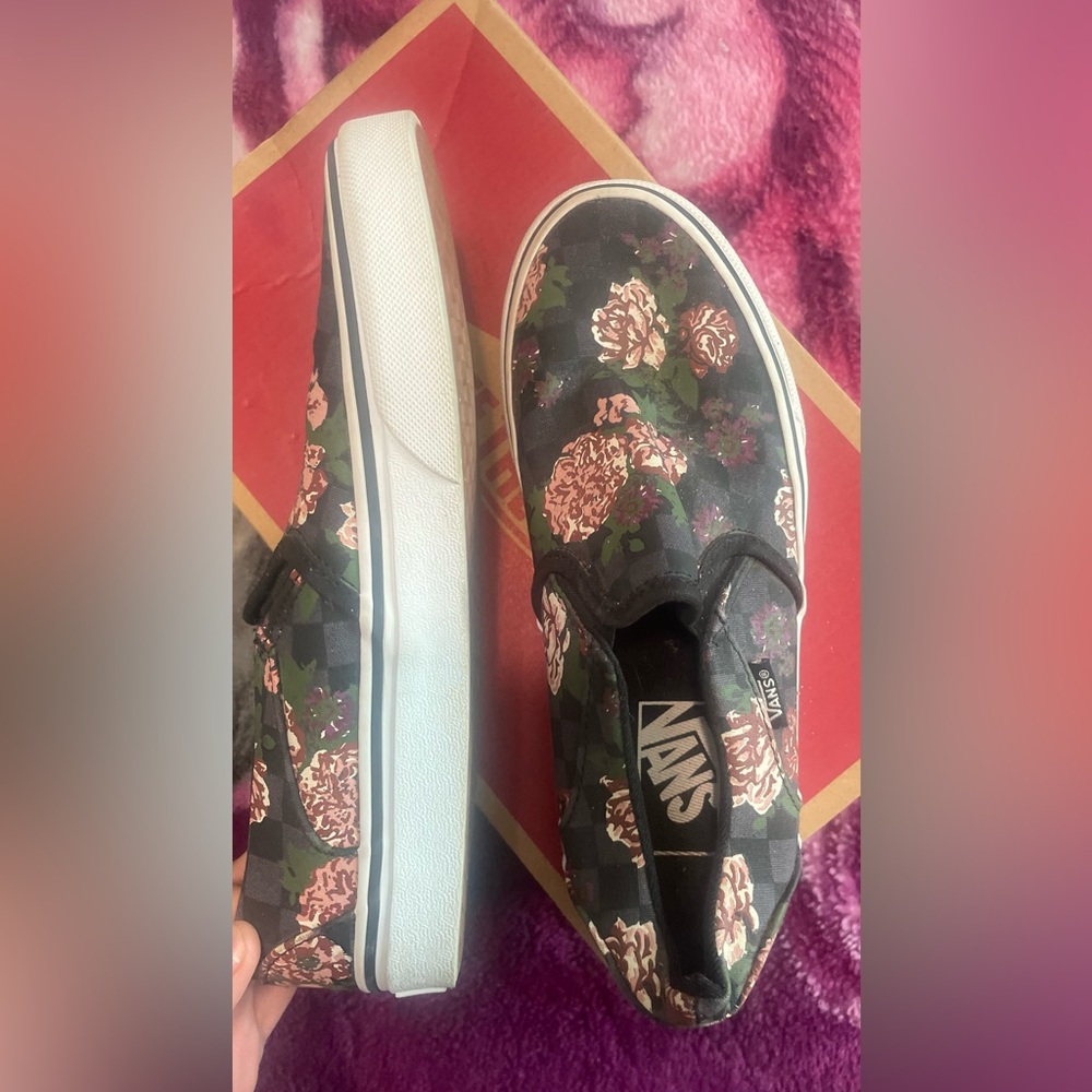Vans Women Floral Slip-On Sneakers - Black and Pink